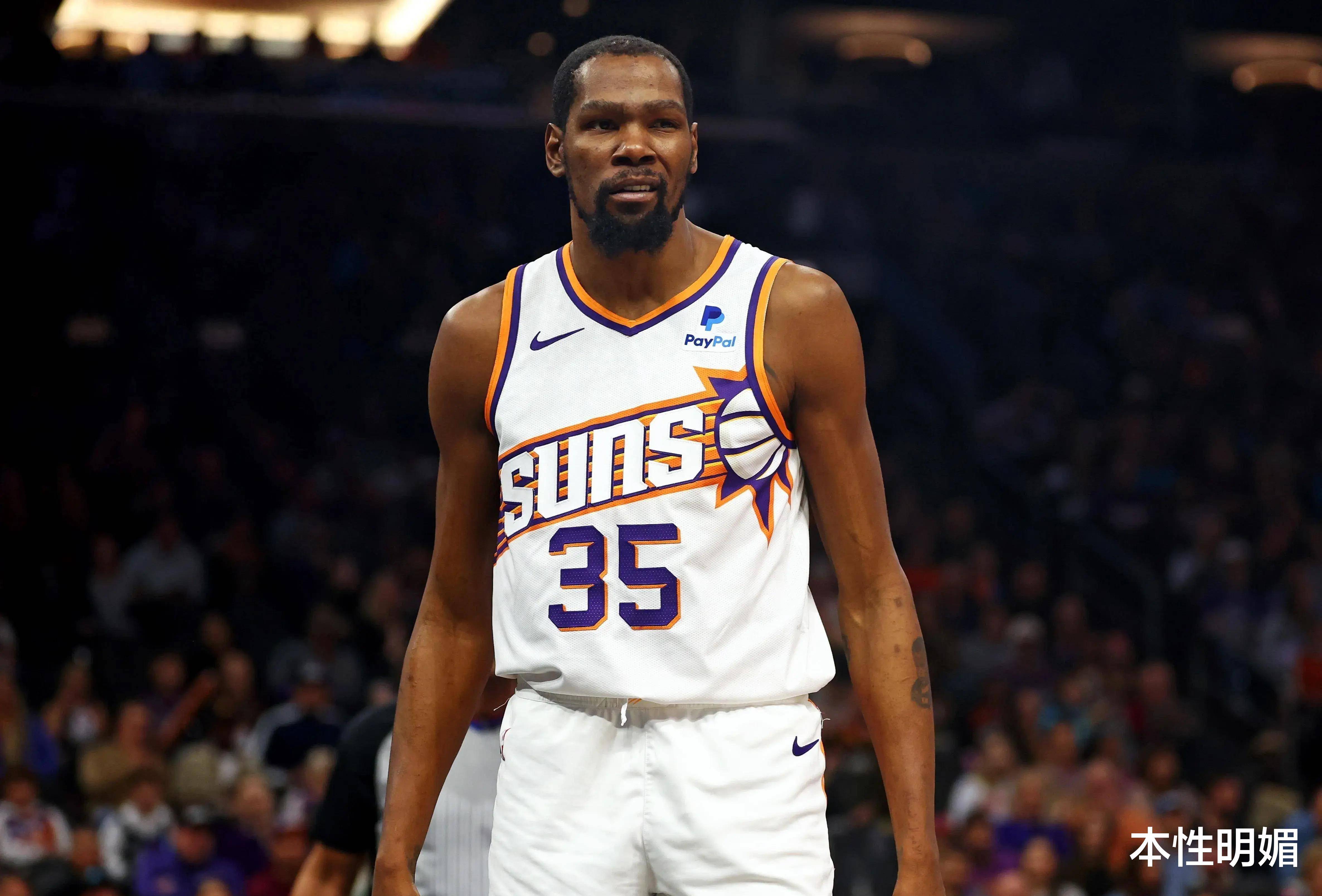 Kaiyun开云体育-詹姆斯焦点对战，杜兰特与70激战篮网分钟，出色防守胜负难料！观众掌声雷动的简单介绍