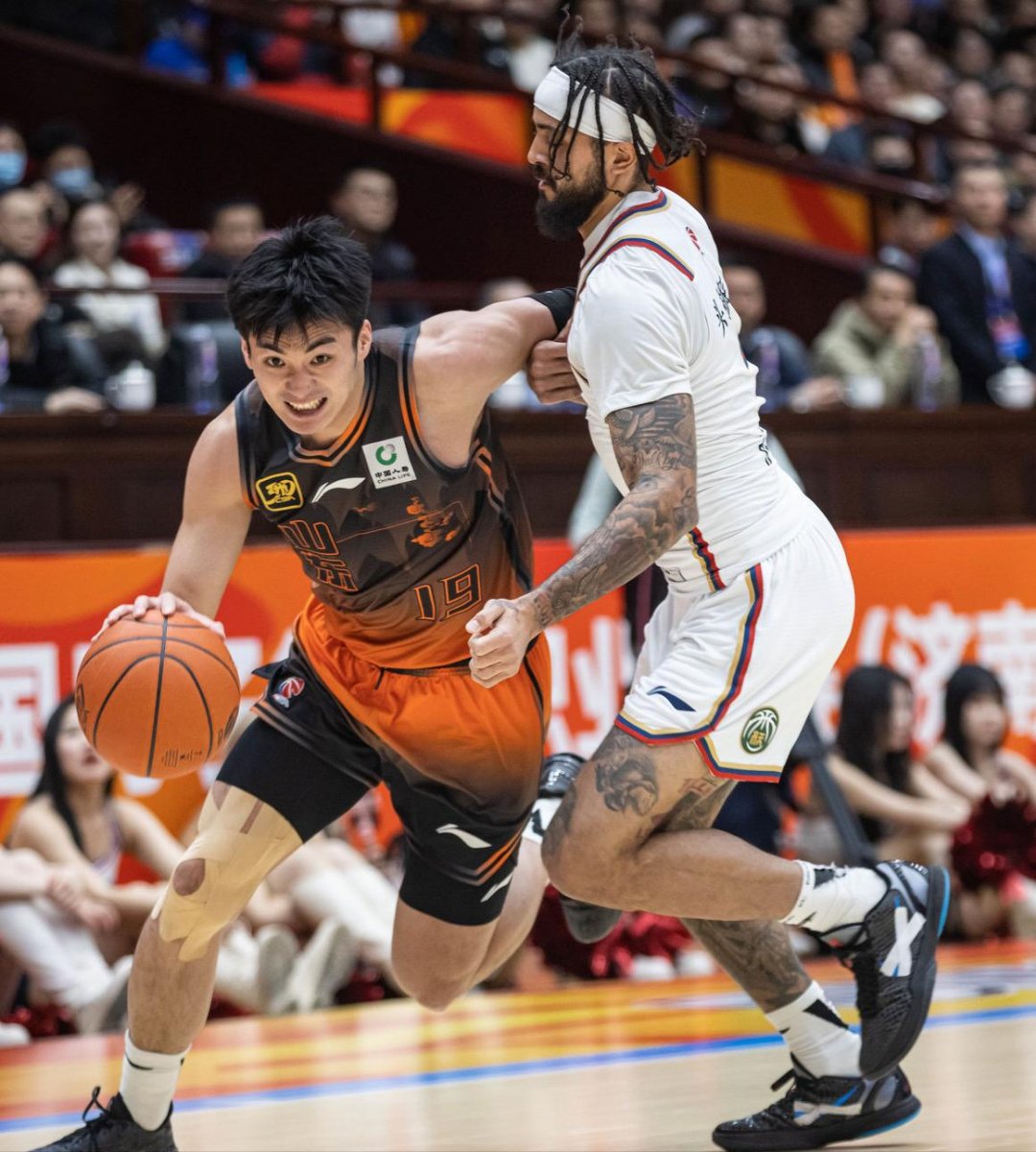 Kaiyun开云体育-关于赛地聚焦——CBA季后赛清晨热度飙升，法兰克福伤情更新，压力陡增，身体对抗强度拉满的信息